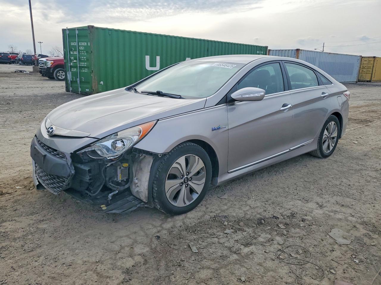 Salvage Hyundai SONATA Image