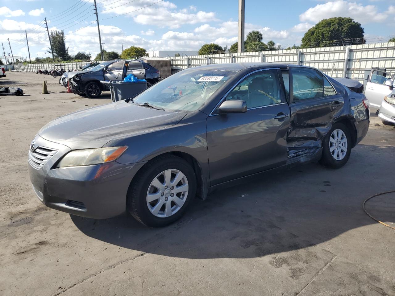 Salvage Toyota Camry Image