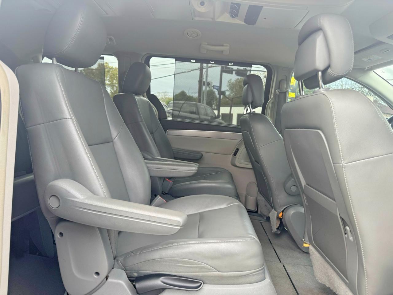 Volkswagen Routan Se