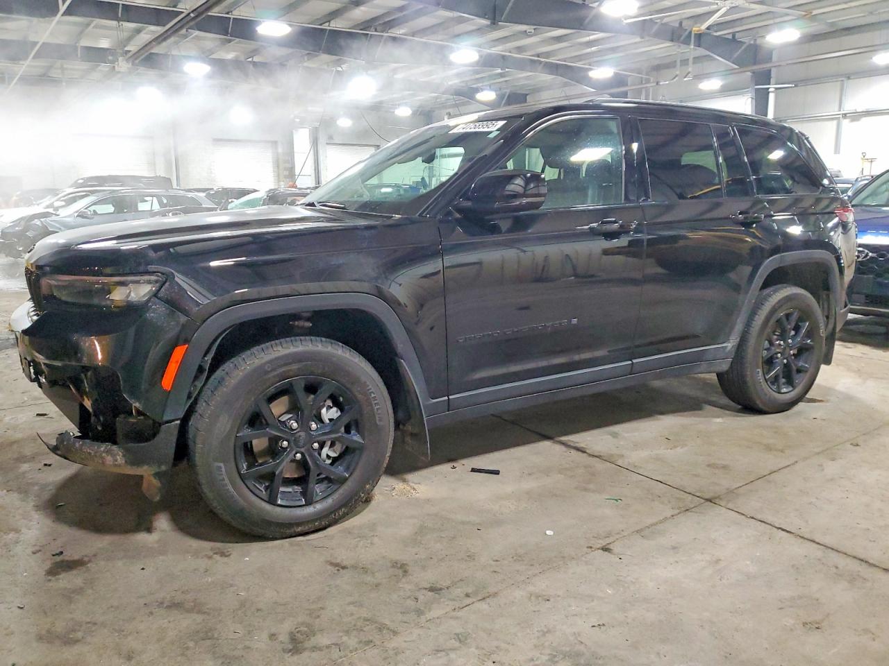 Salvage Jeep Grand Cherokee Image