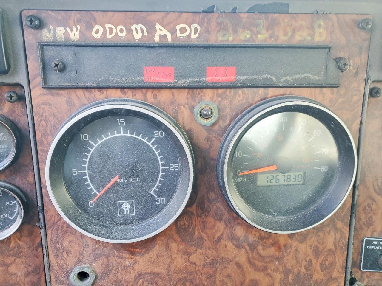 Kenworth T300