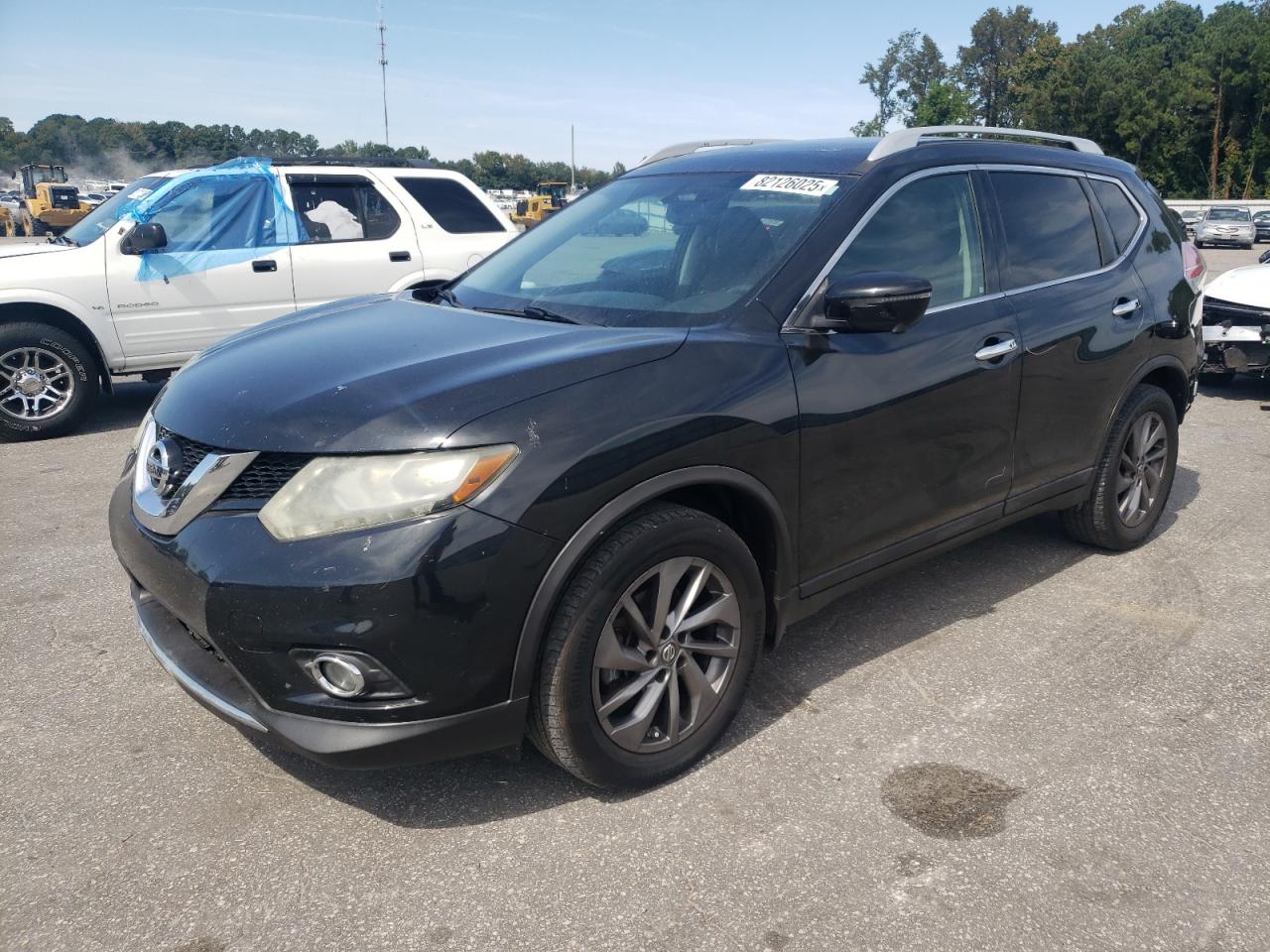Salvage Nissan Rogue Image