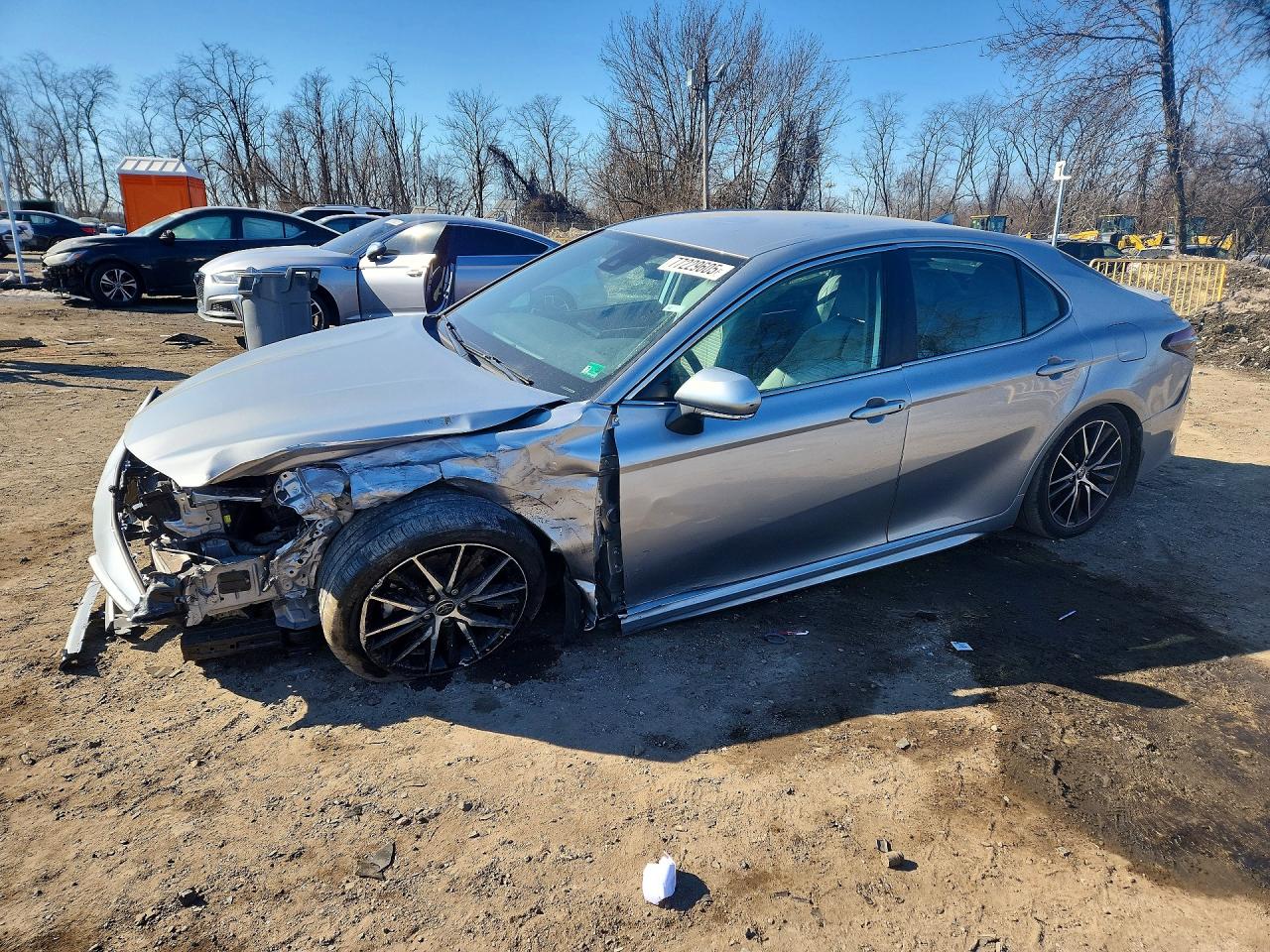 Salvage Toyota Camry Image