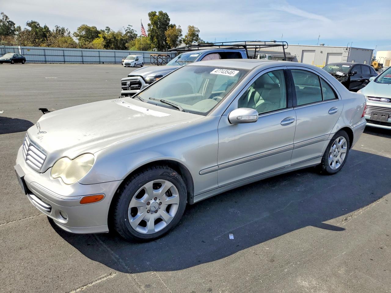 Salvage Mercedes-Benz C-Class Image
