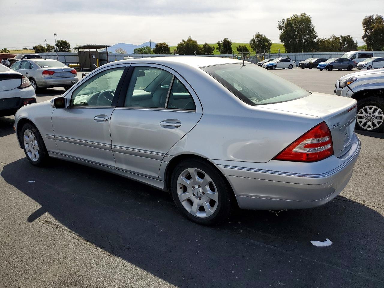 Mercedes-Benz C-Class 240