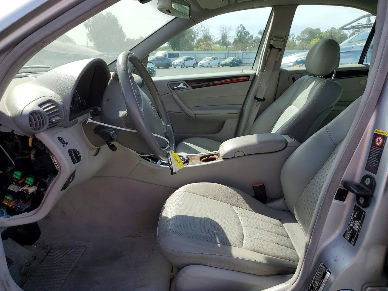 Mercedes-Benz C-Class 240