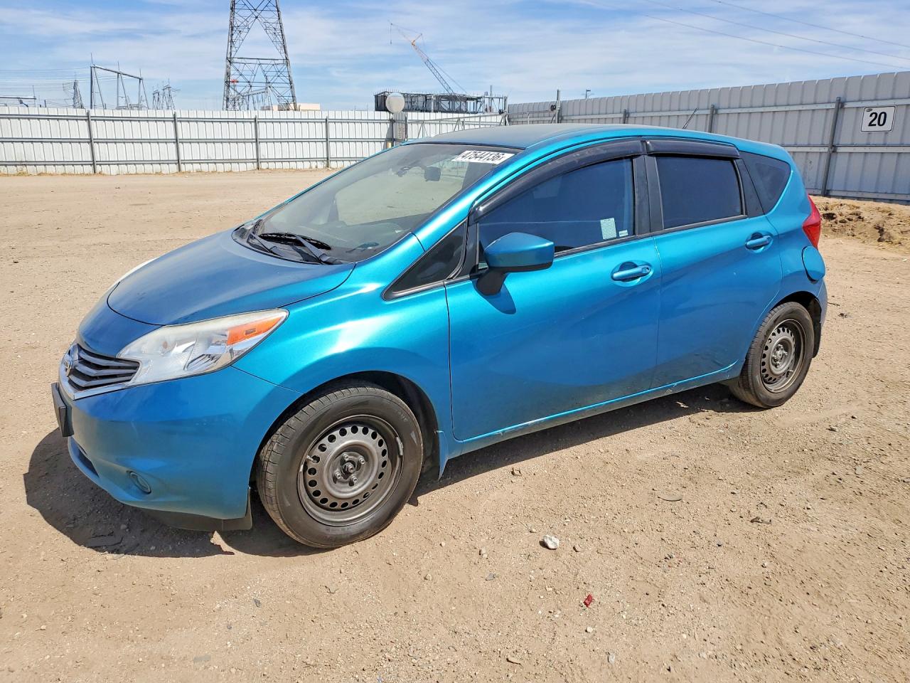 Salvage Nissan Versa Image