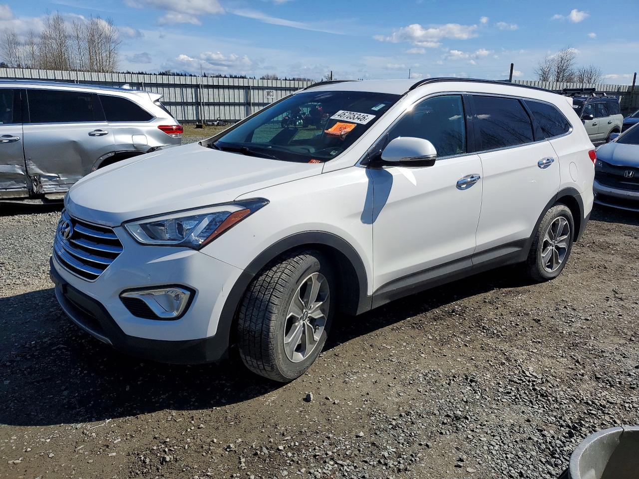 Salvage Hyundai SANTA FE Image