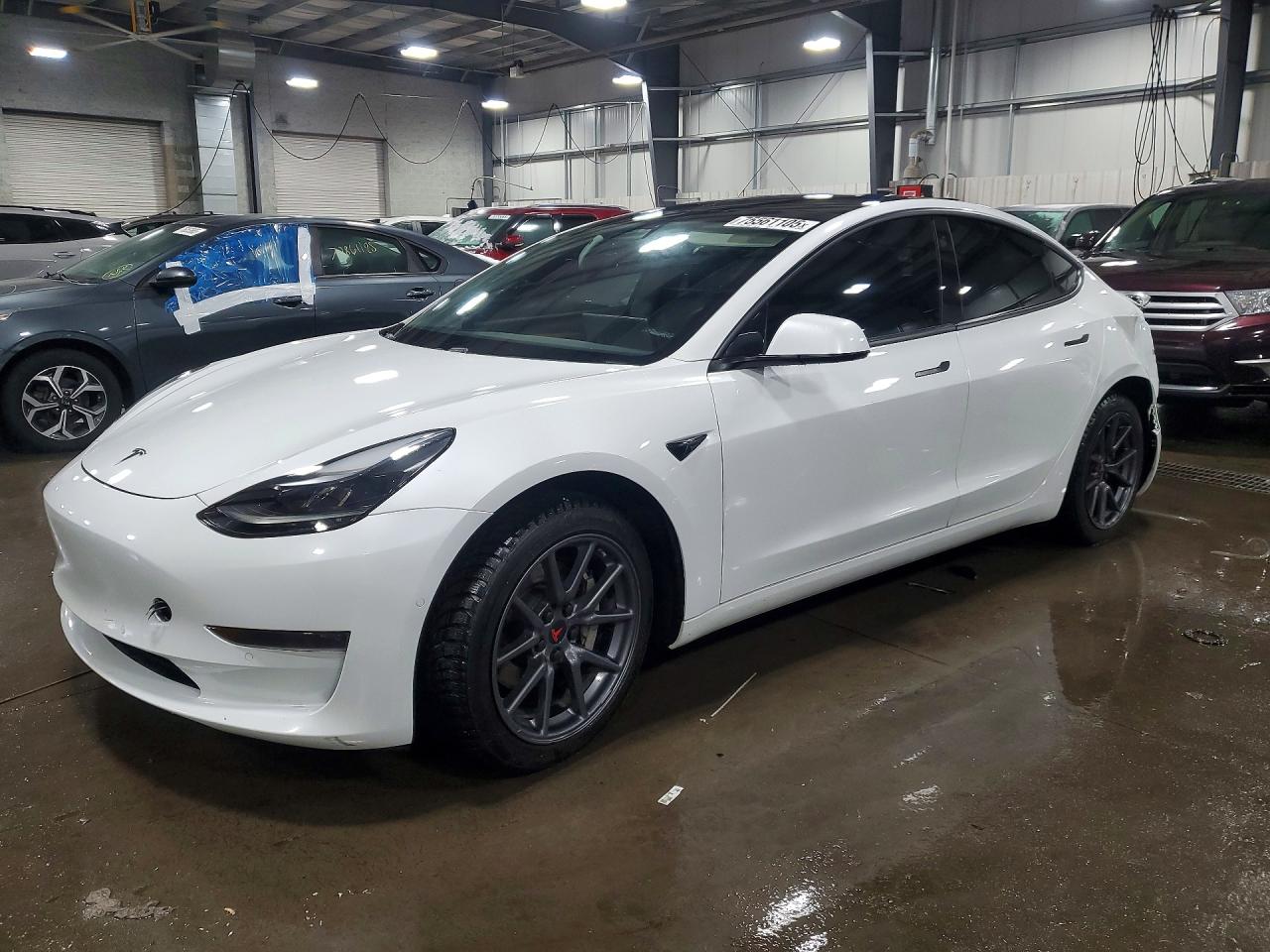 Salvage Tesla Model 3 Image