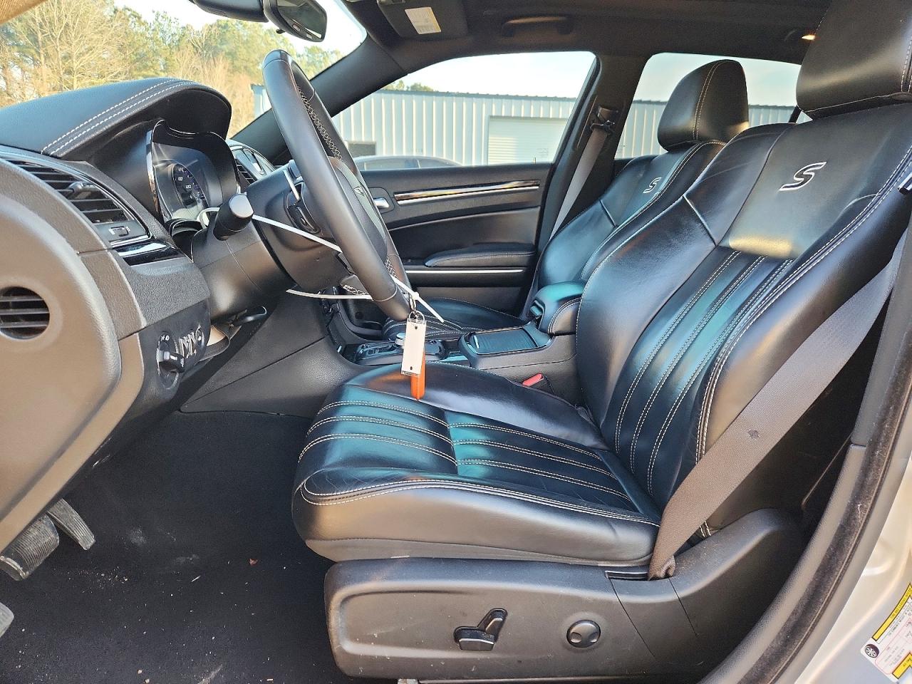 Chrysler 300 S