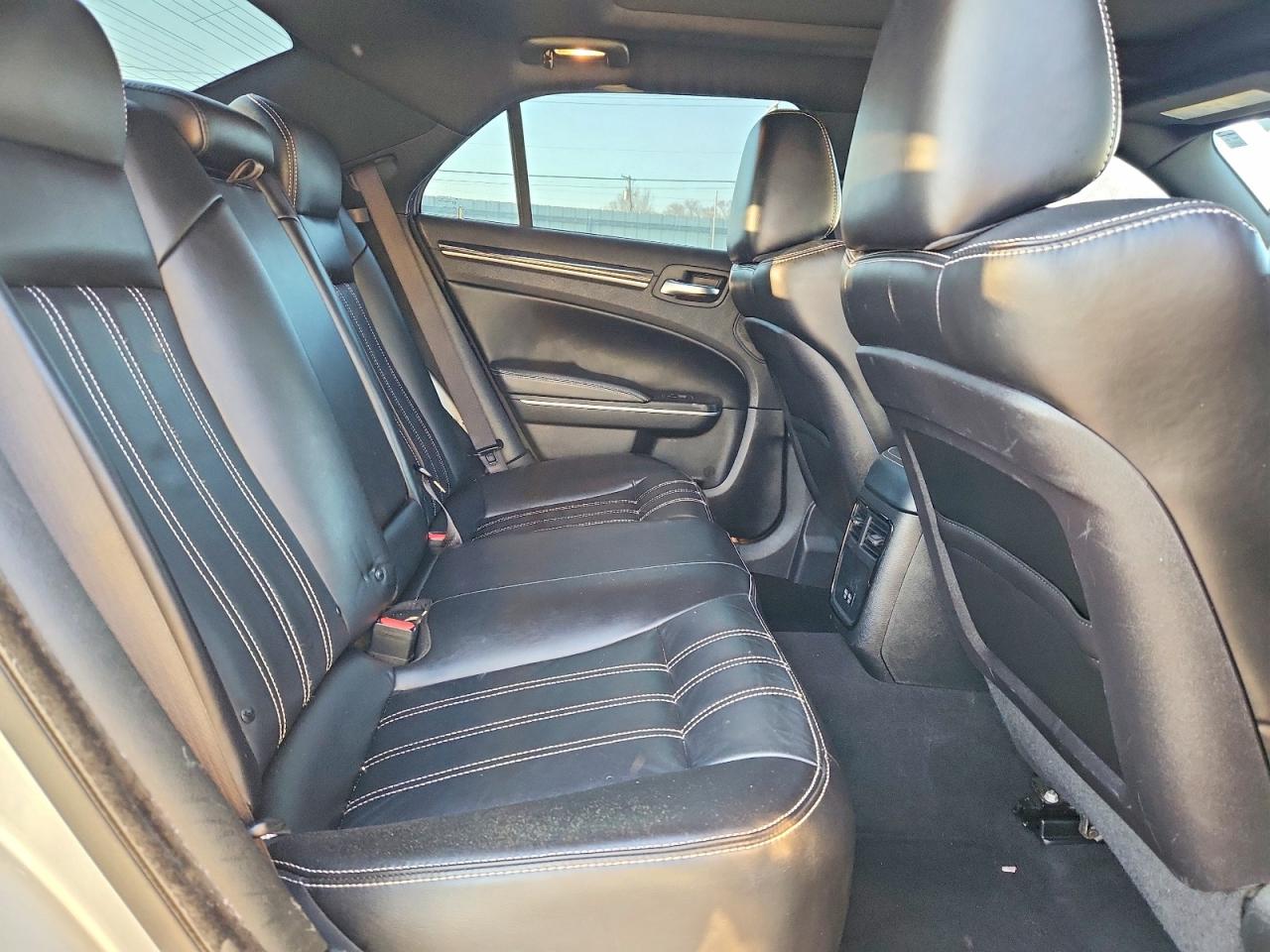 Chrysler 300 S