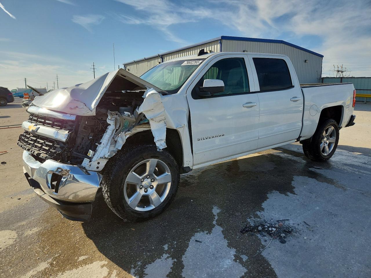 Salvage Chevrolet Silverado Image