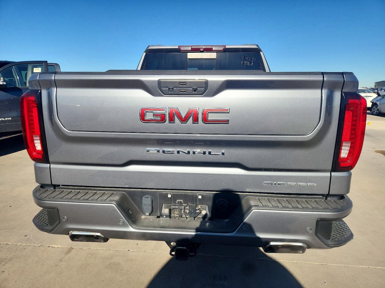 GMC Sierra