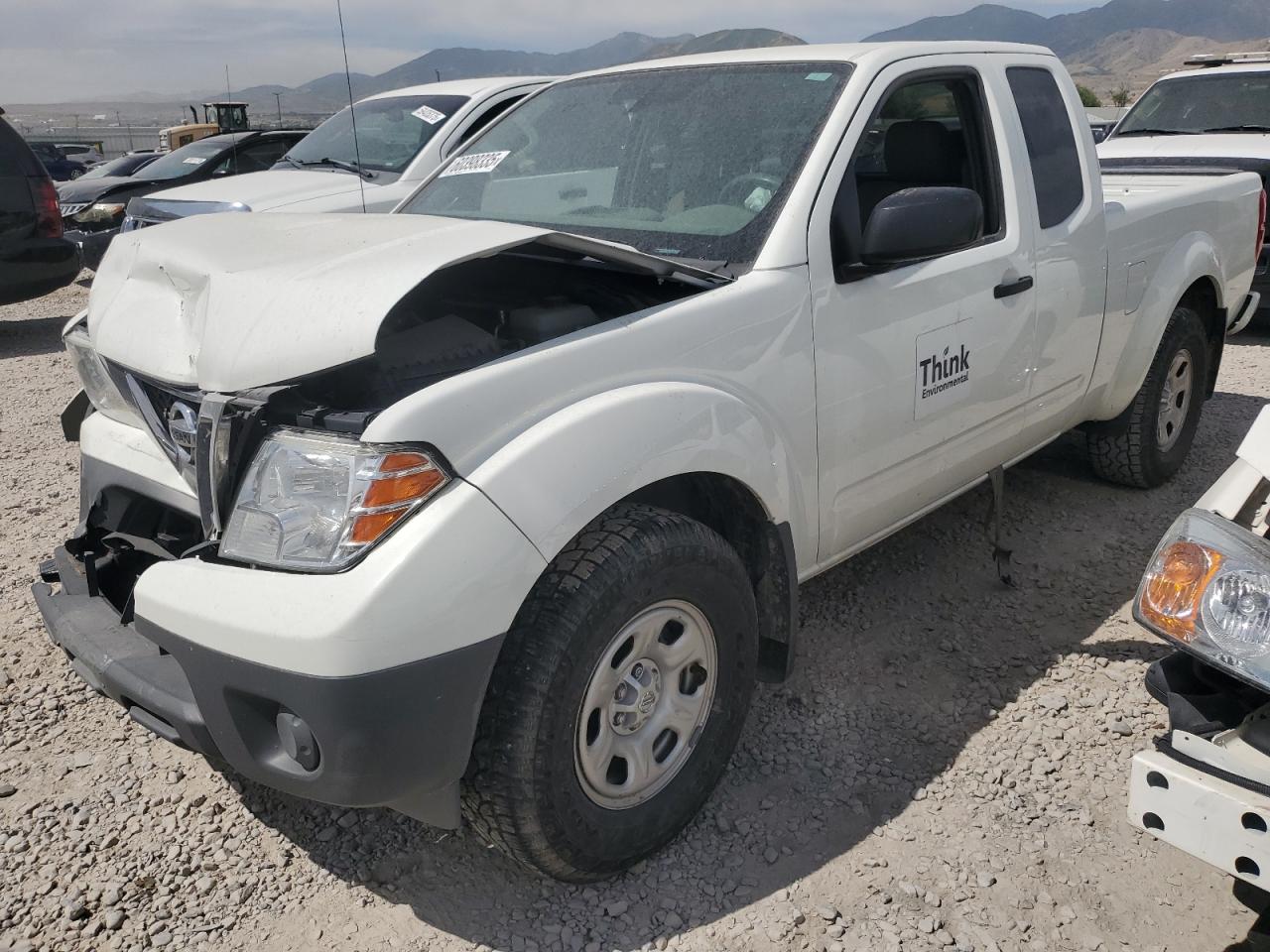 Salvage Nissan Frontier Image