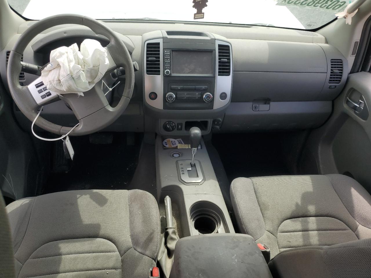 Nissan Frontier S