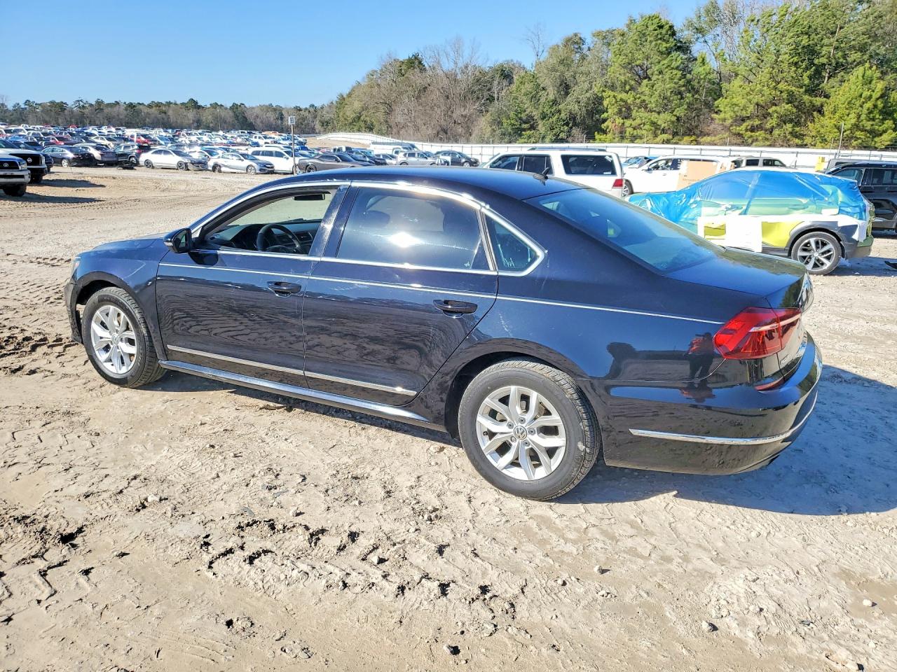 Volkswagen Passat S
