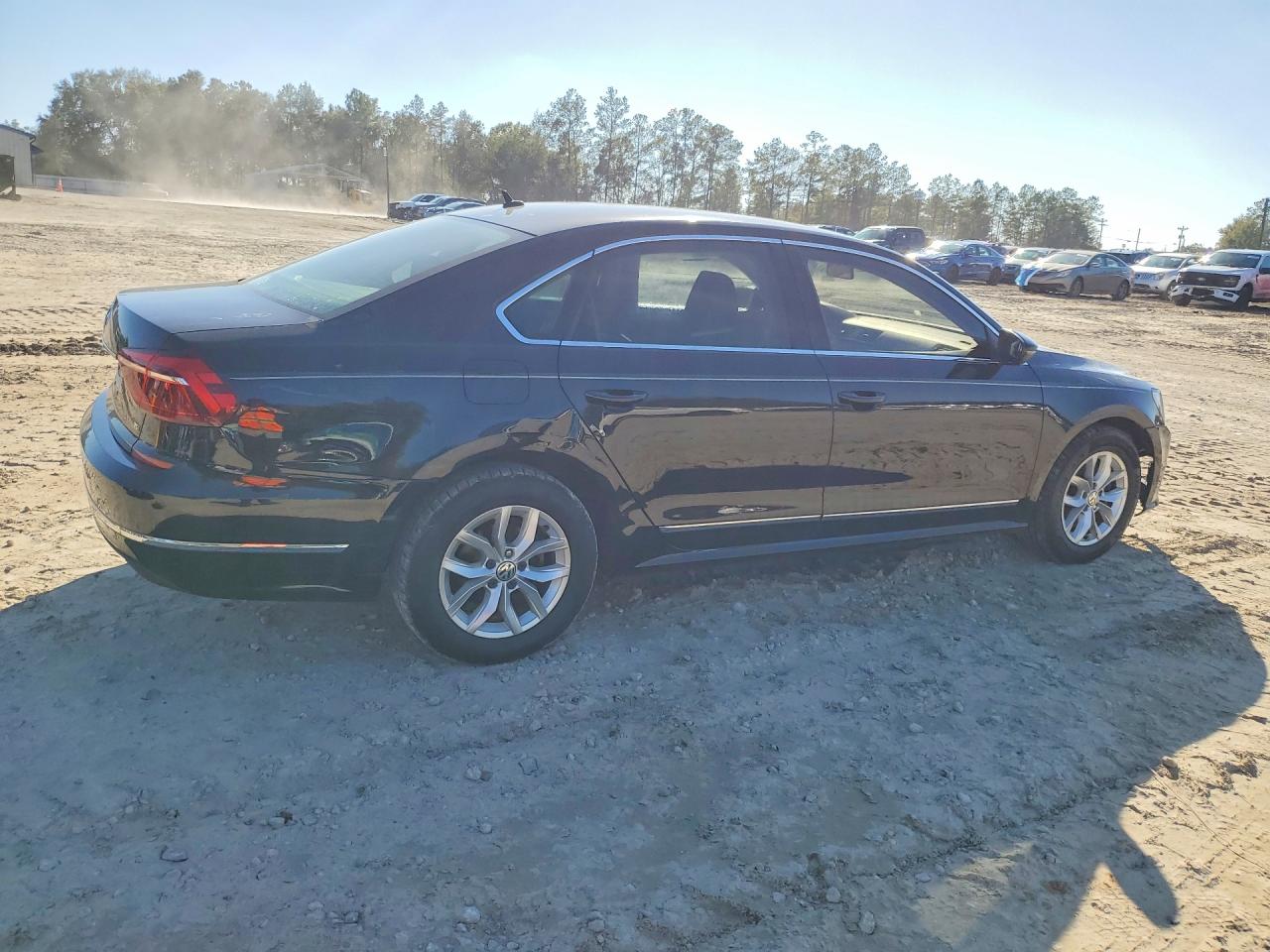 Volkswagen Passat S