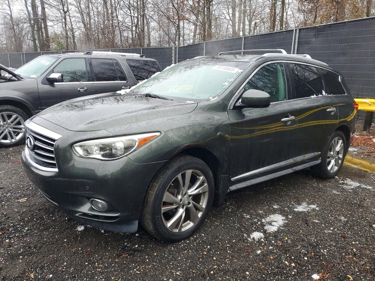 Salvage INFINITI JX35 Image