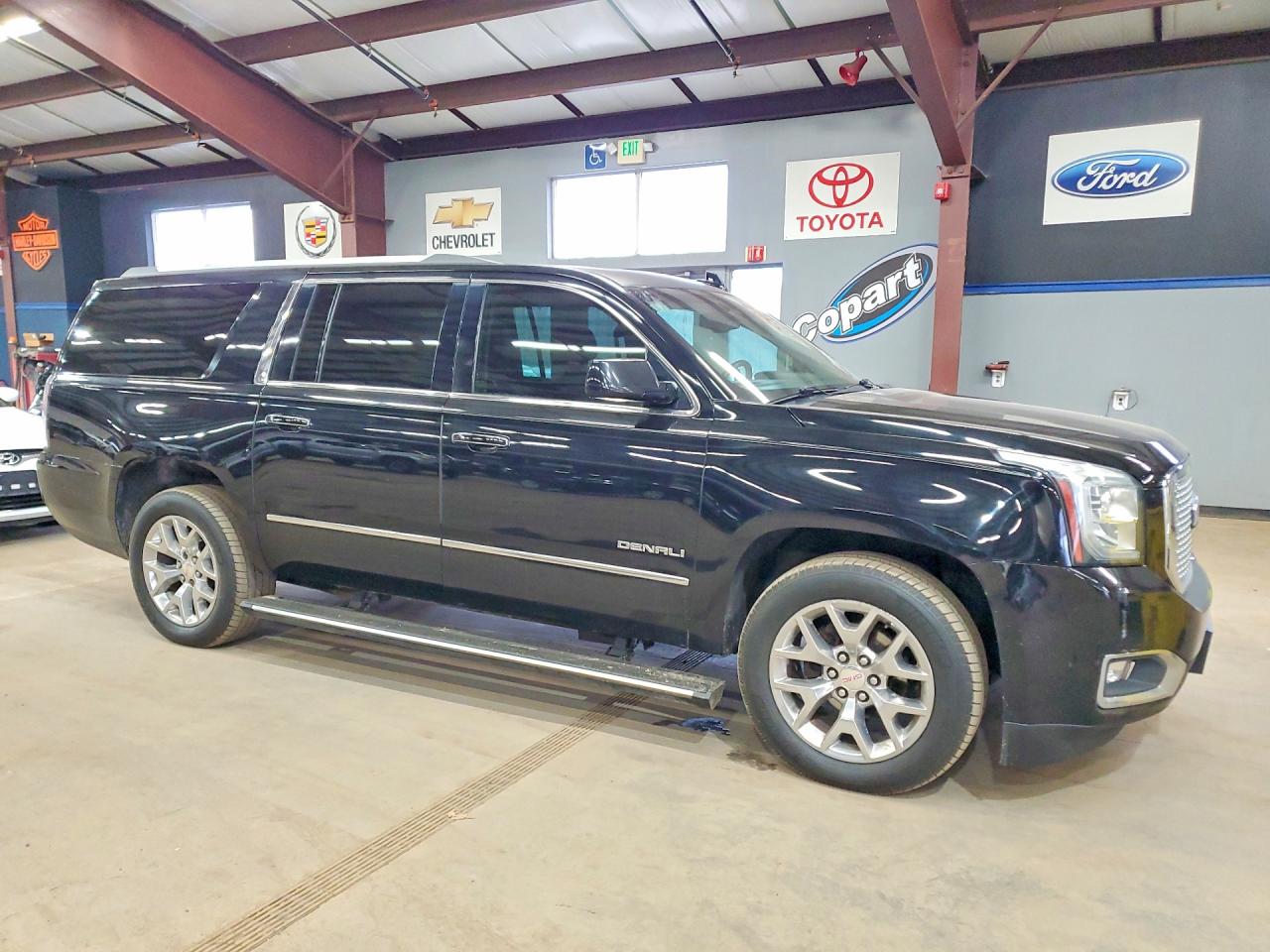 GMC Yukon Denali