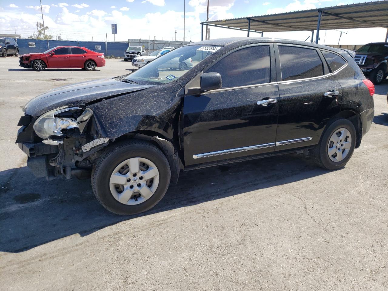 Salvage Nissan Rogue Image