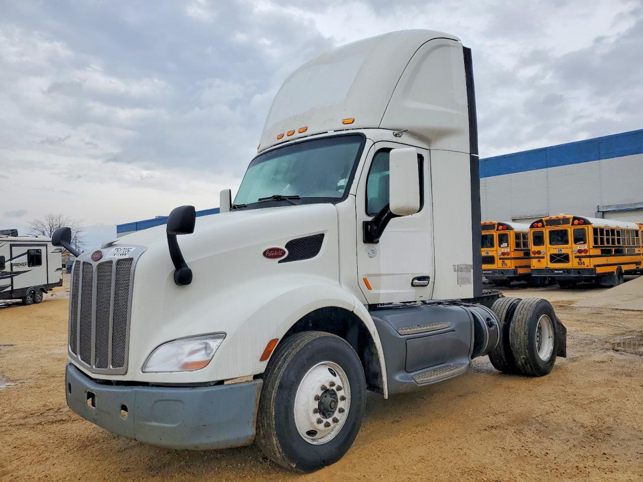 Peterbilt 579