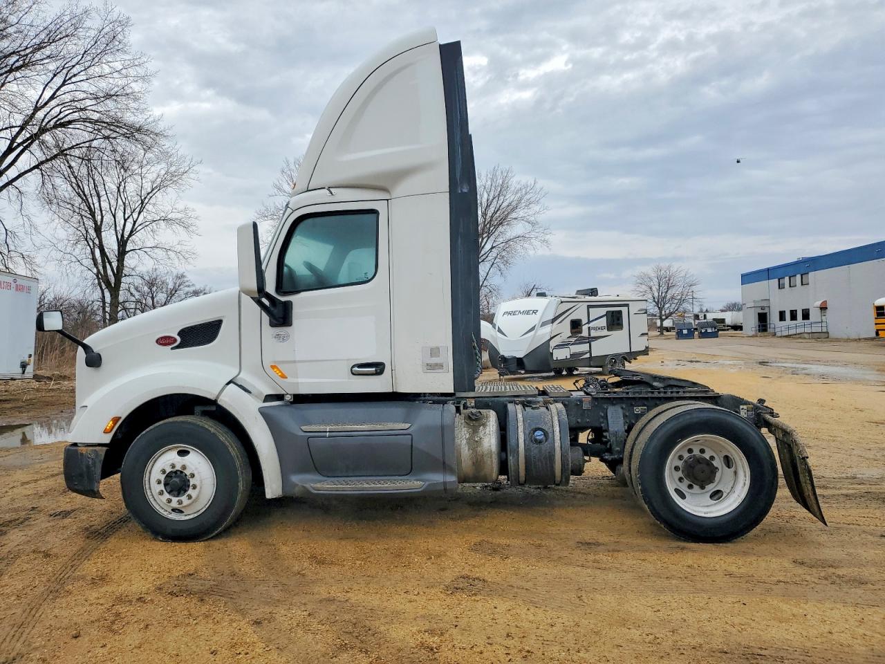 Peterbilt 579