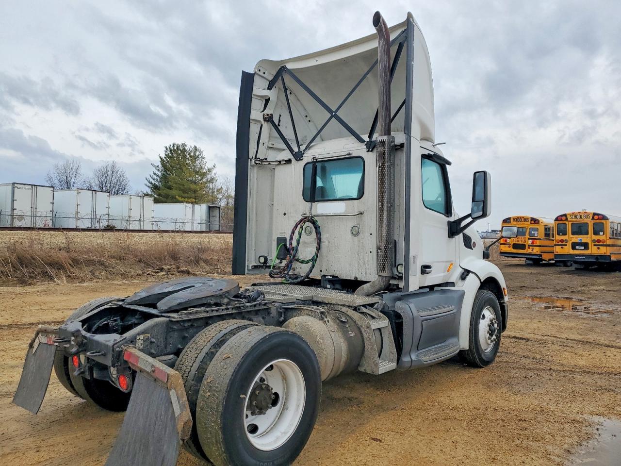 Peterbilt 579