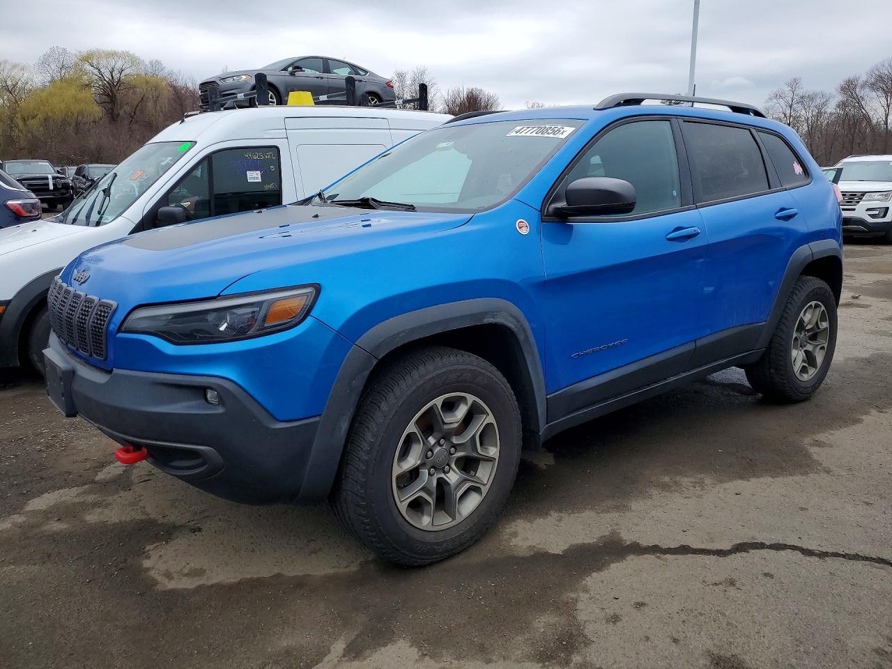 Salvage Jeep Cherokee Image