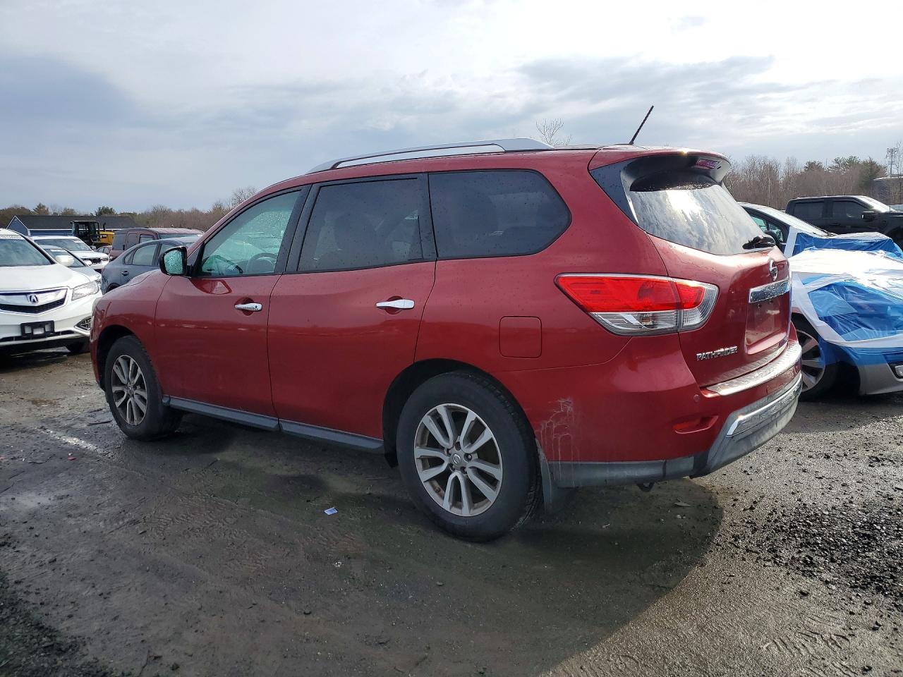 Nissan Pathfinder S