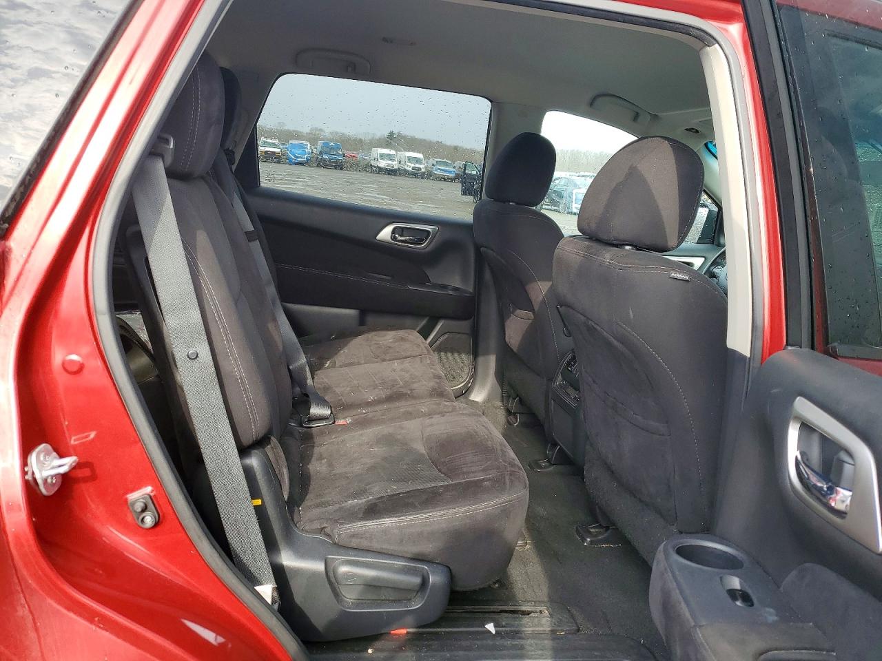 Nissan Pathfinder S