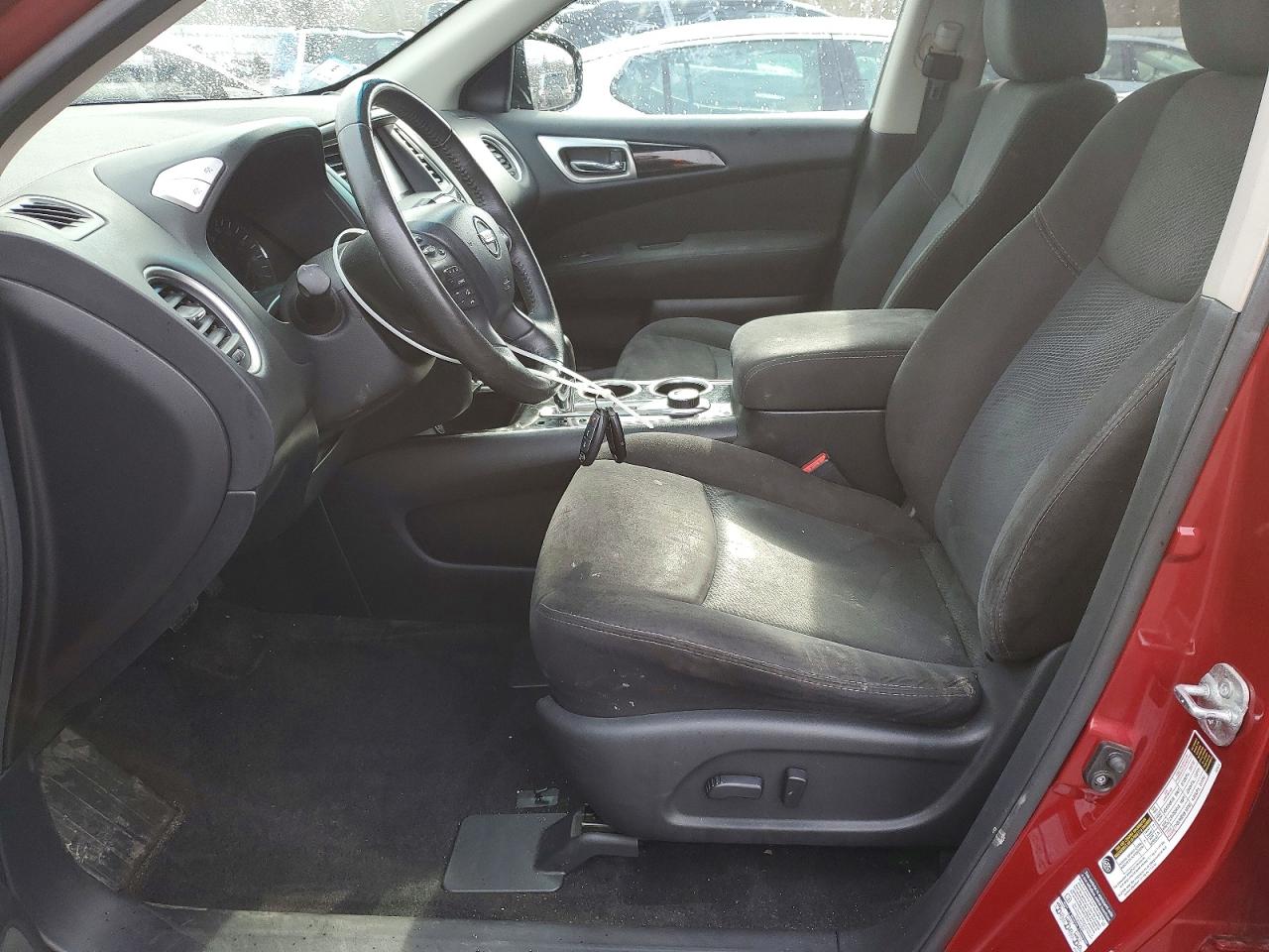 Nissan Pathfinder S