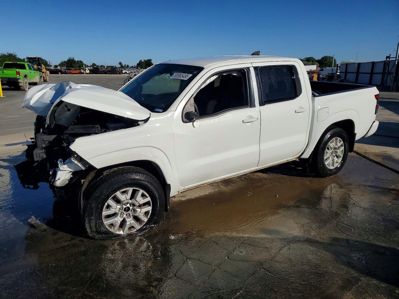 Salvage Nissan Frontier Image