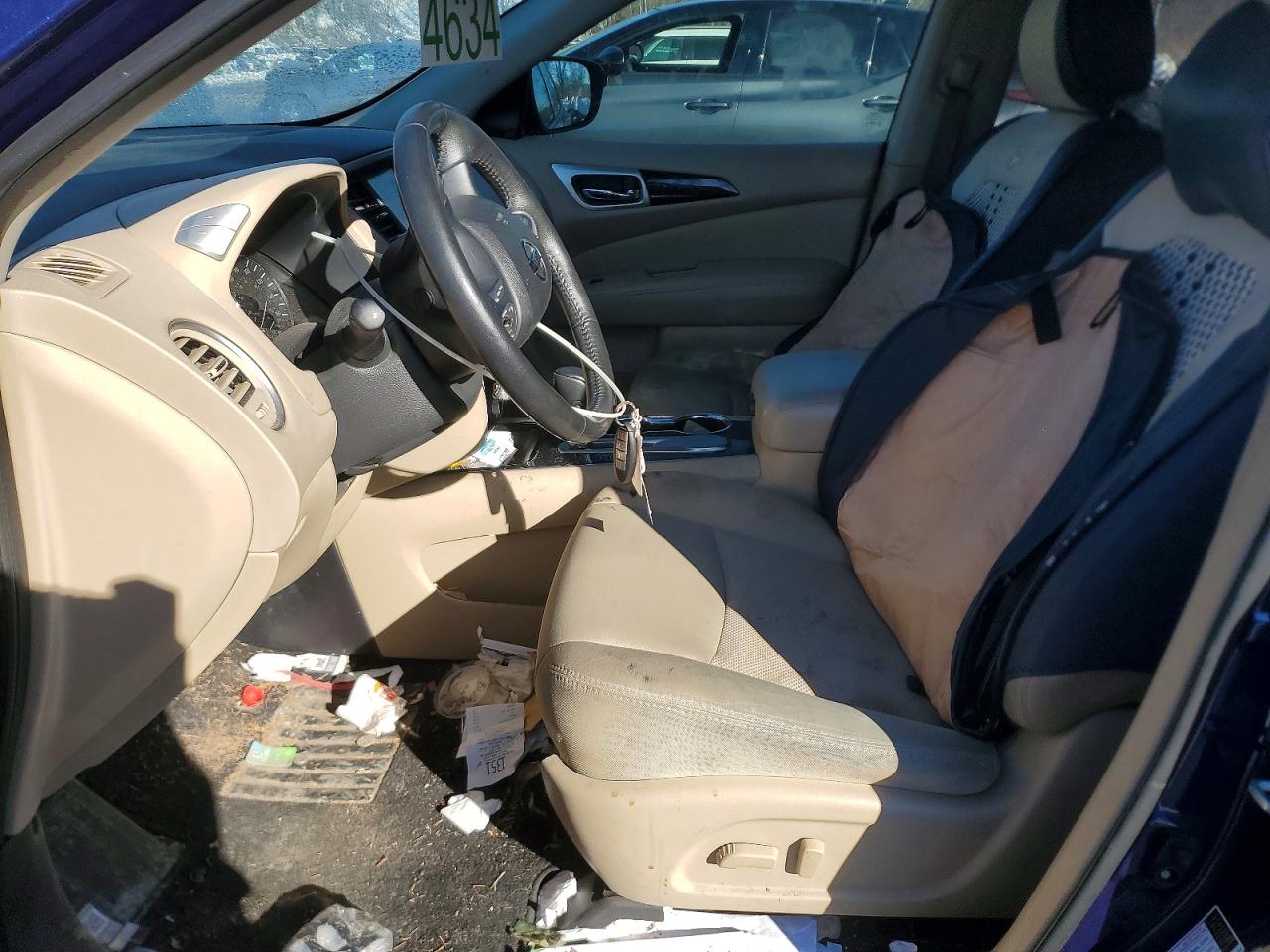 Nissan Pathfinder S