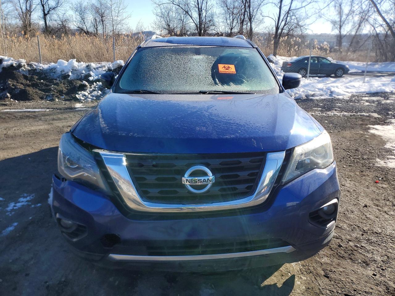 Nissan Pathfinder S