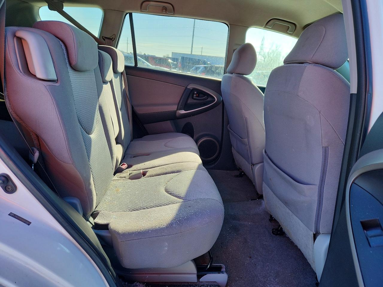 Toyota RAV4 Base