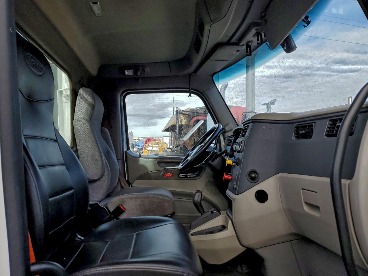 Peterbilt 579