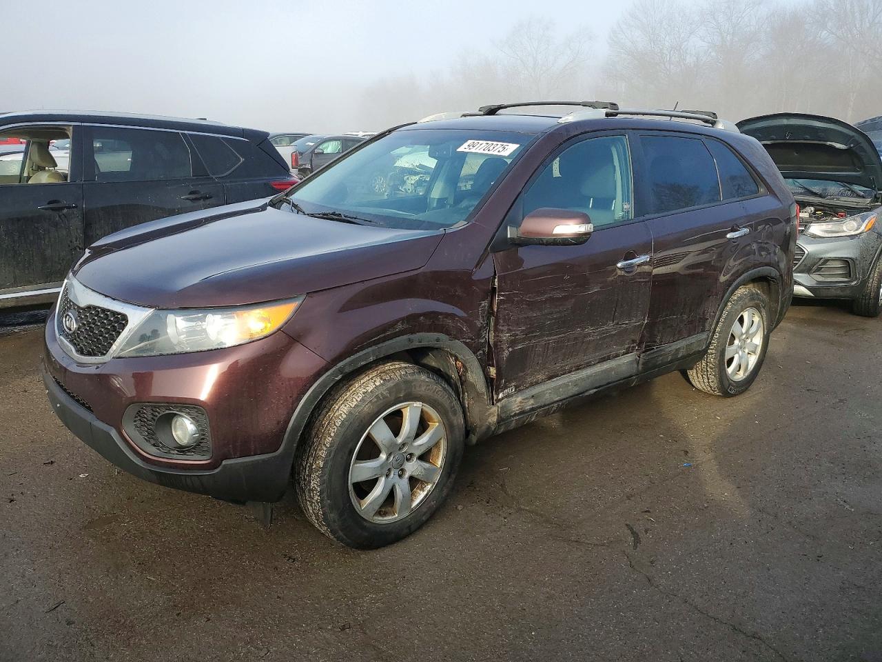 Salvage Kia Sorento Image