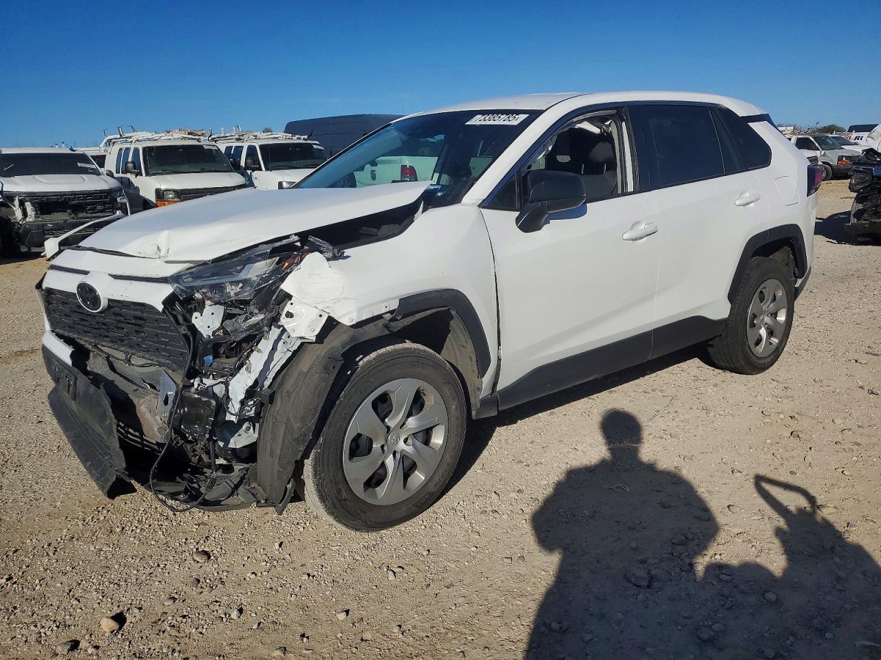 Salvage Toyota RAV4 Image