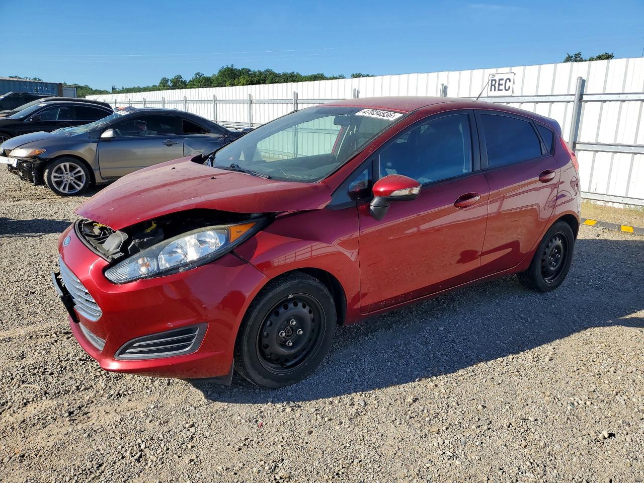 Salvage Ford Fiesta Image