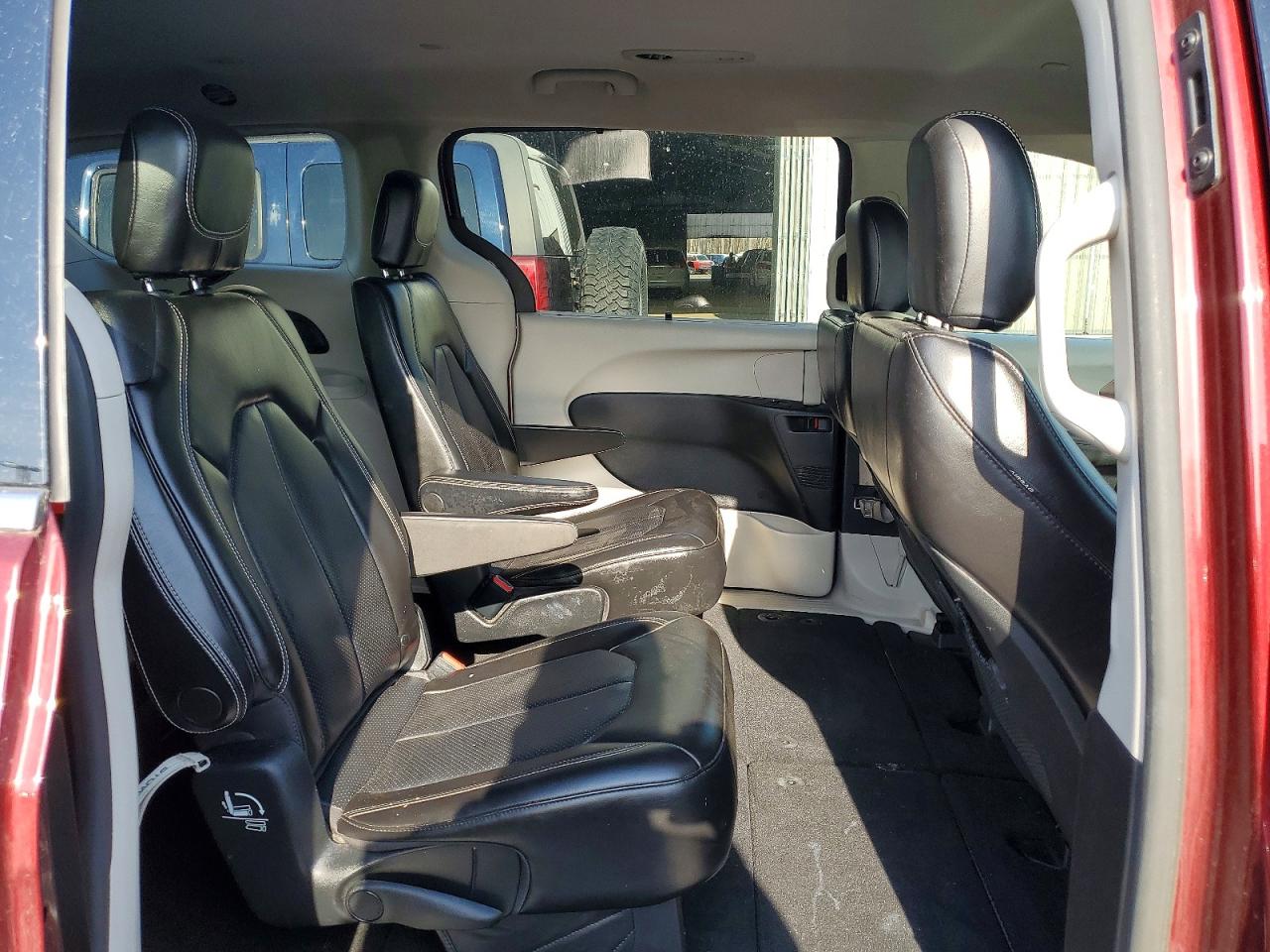 Chrysler Minivan Lxi