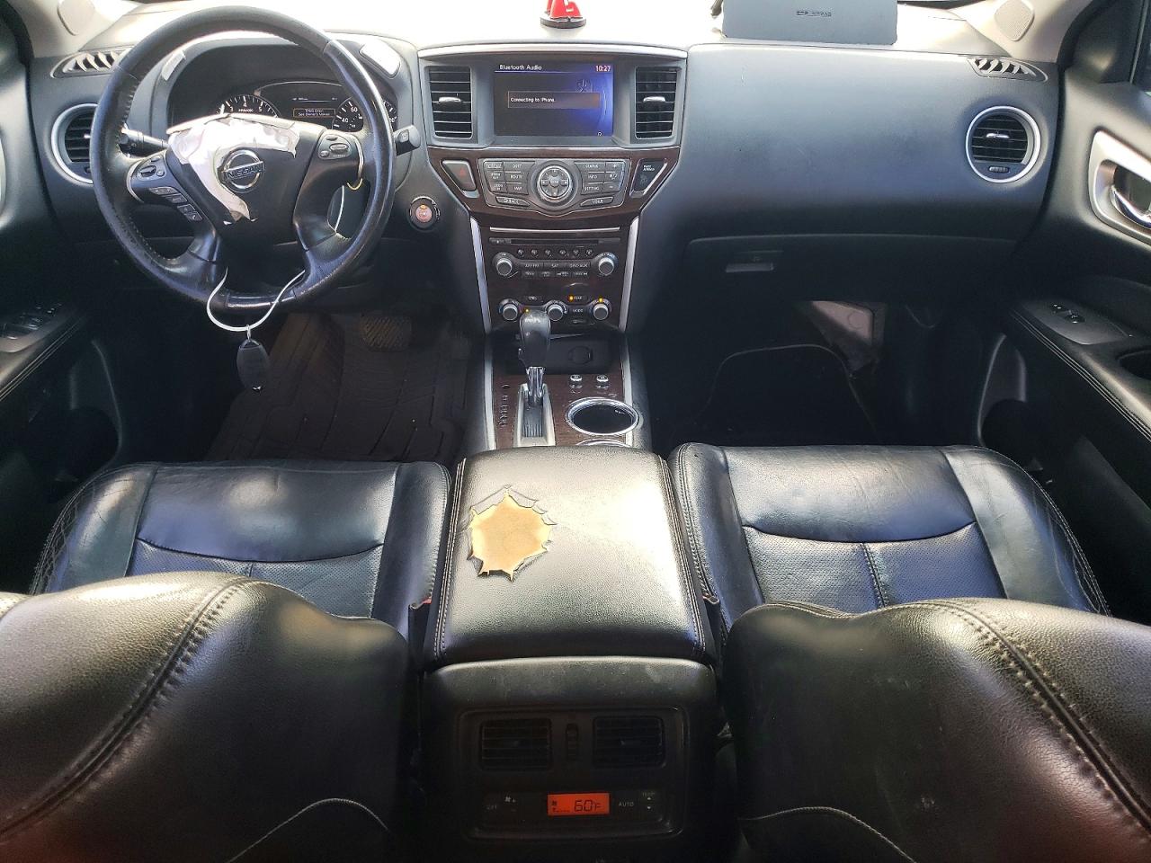Nissan Pathfinder S