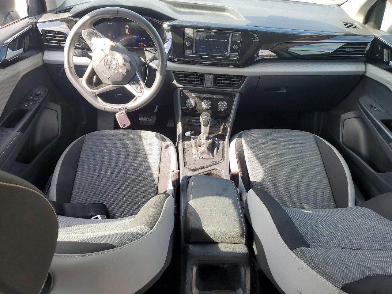 Volkswagen Taos S