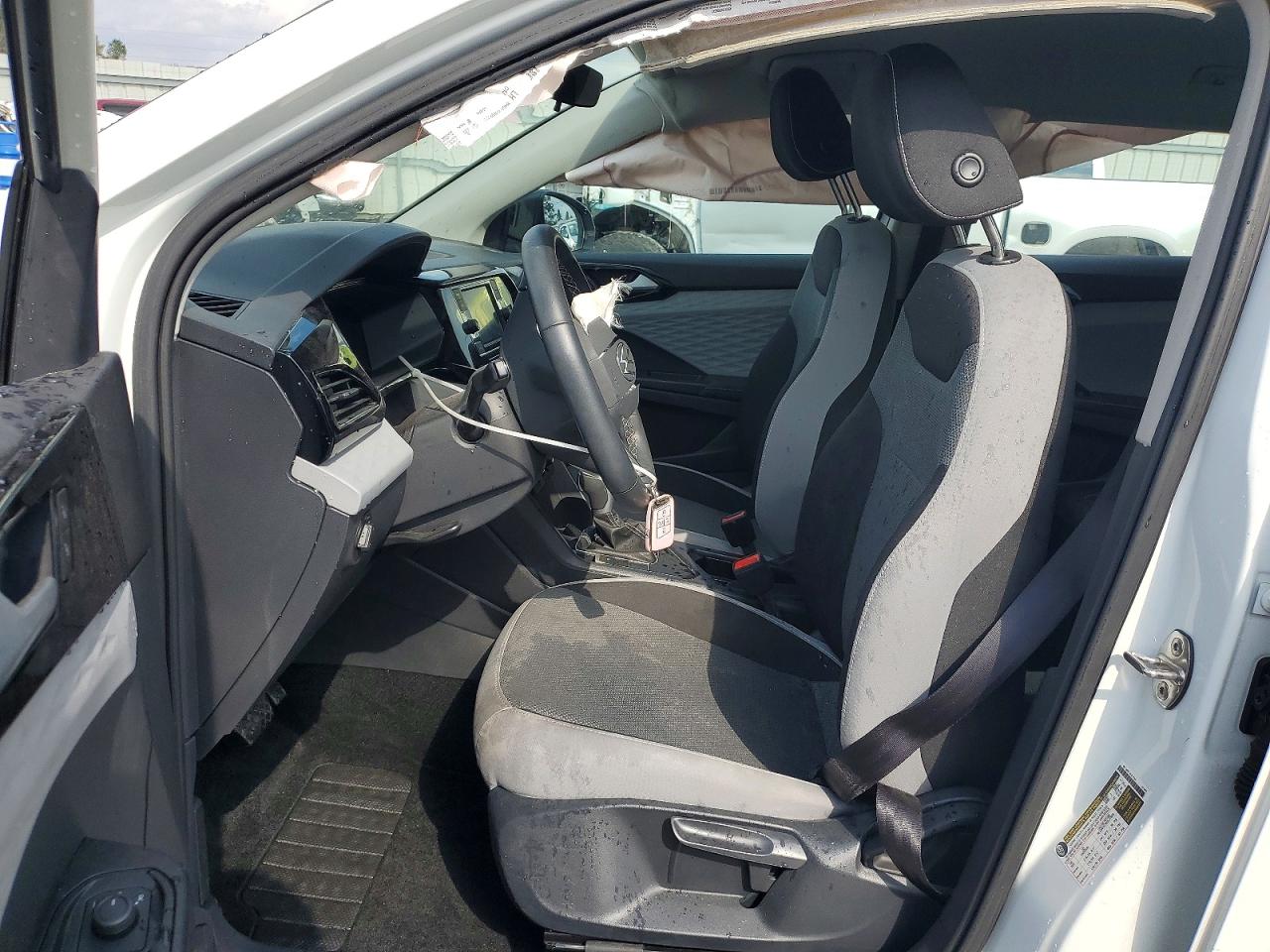 Volkswagen Taos S
