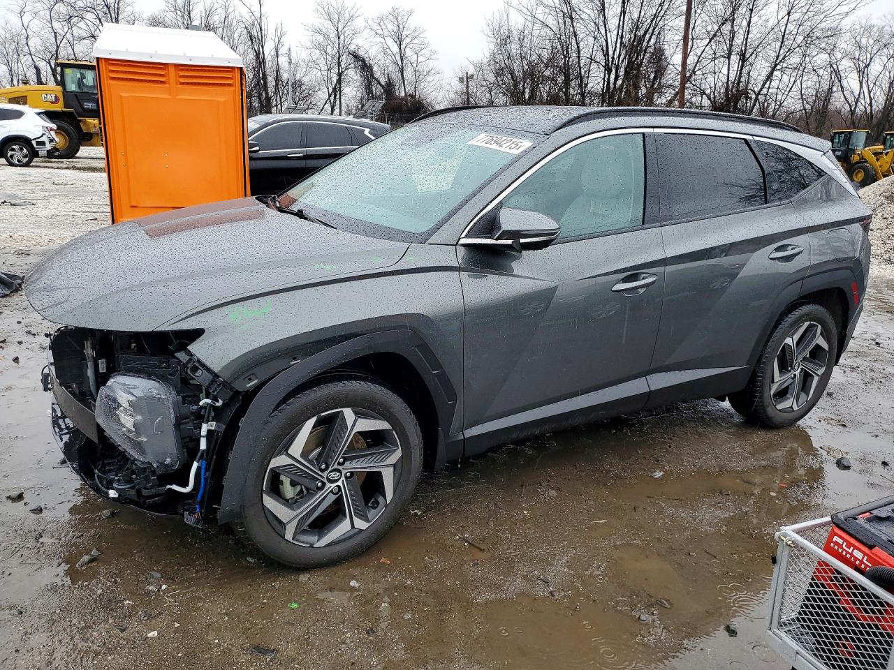 Salvage Hyundai TUCSON Image