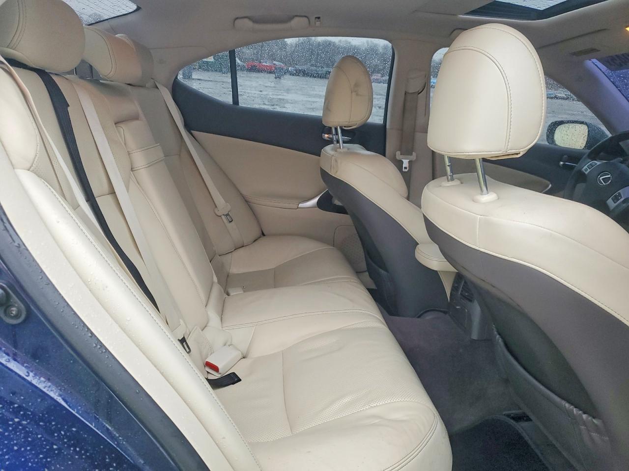 Lexus Is Base