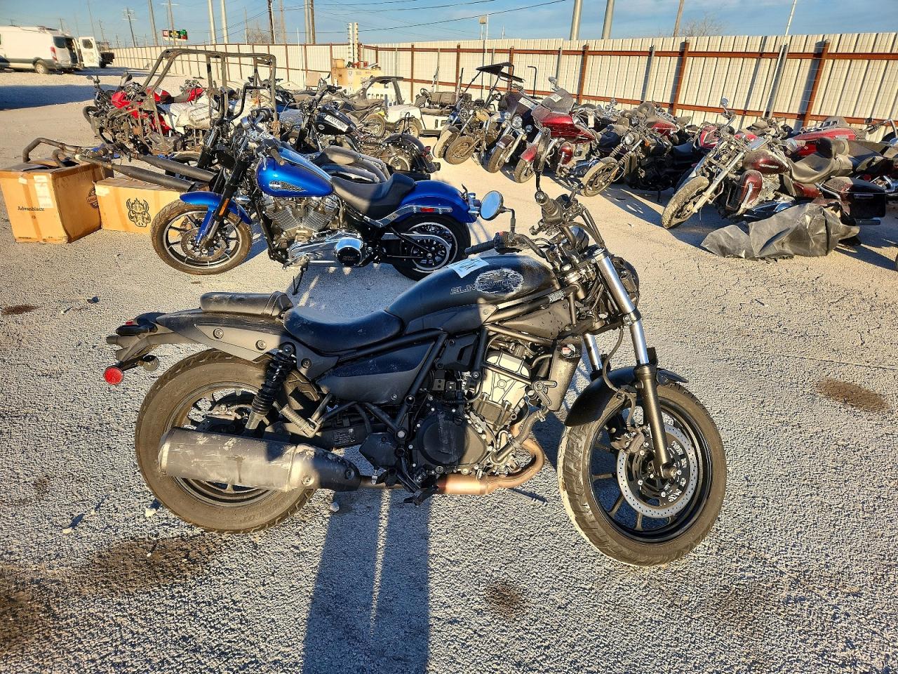 Salvage Kawasaki El450 C Image