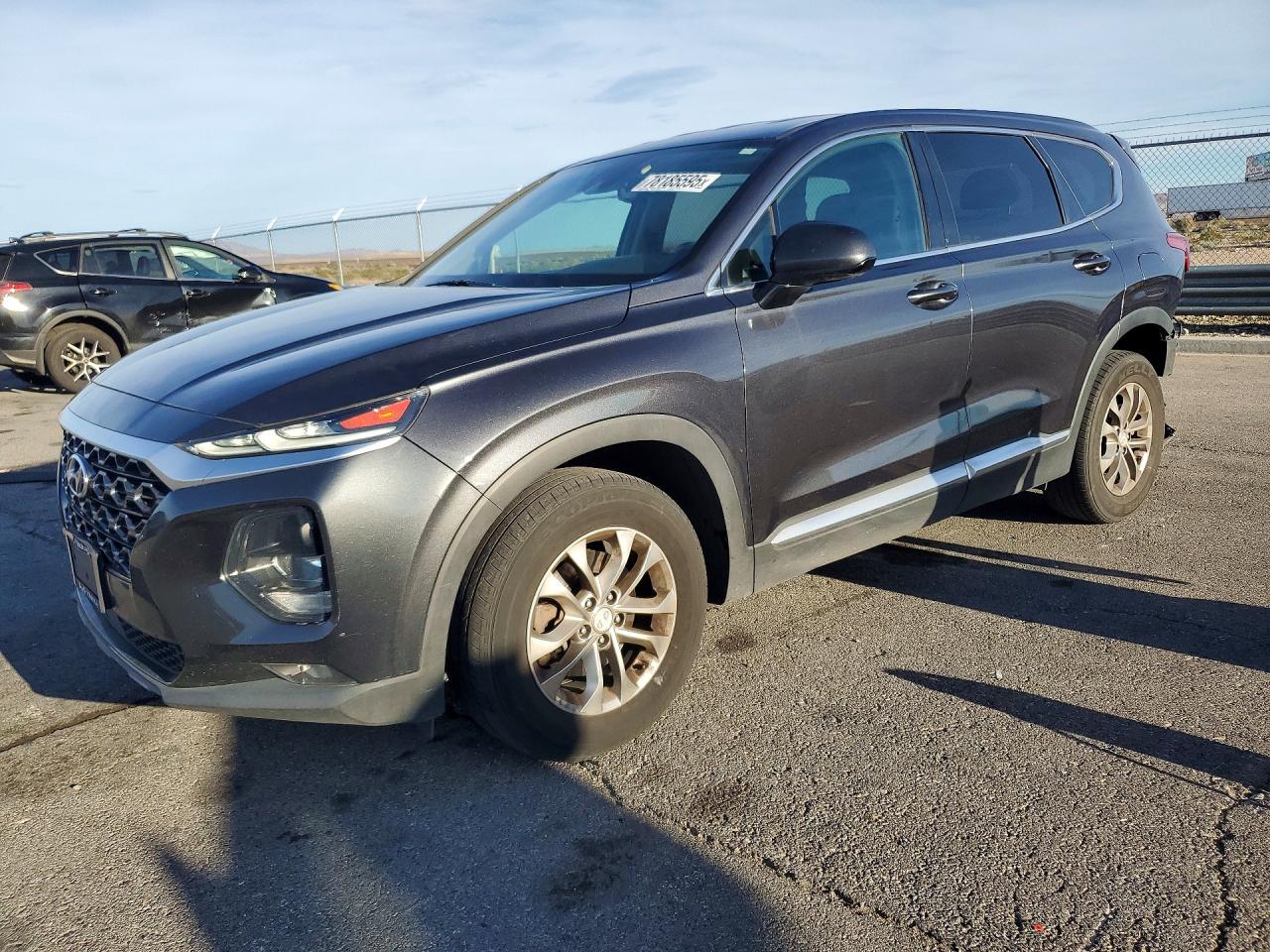 Salvage Hyundai SANTA FE Image