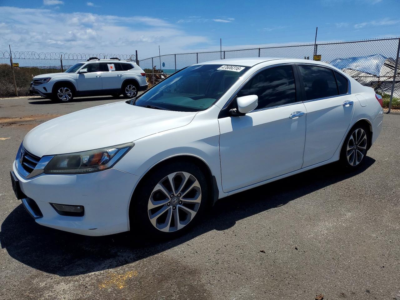 Salvage Honda Accord Image