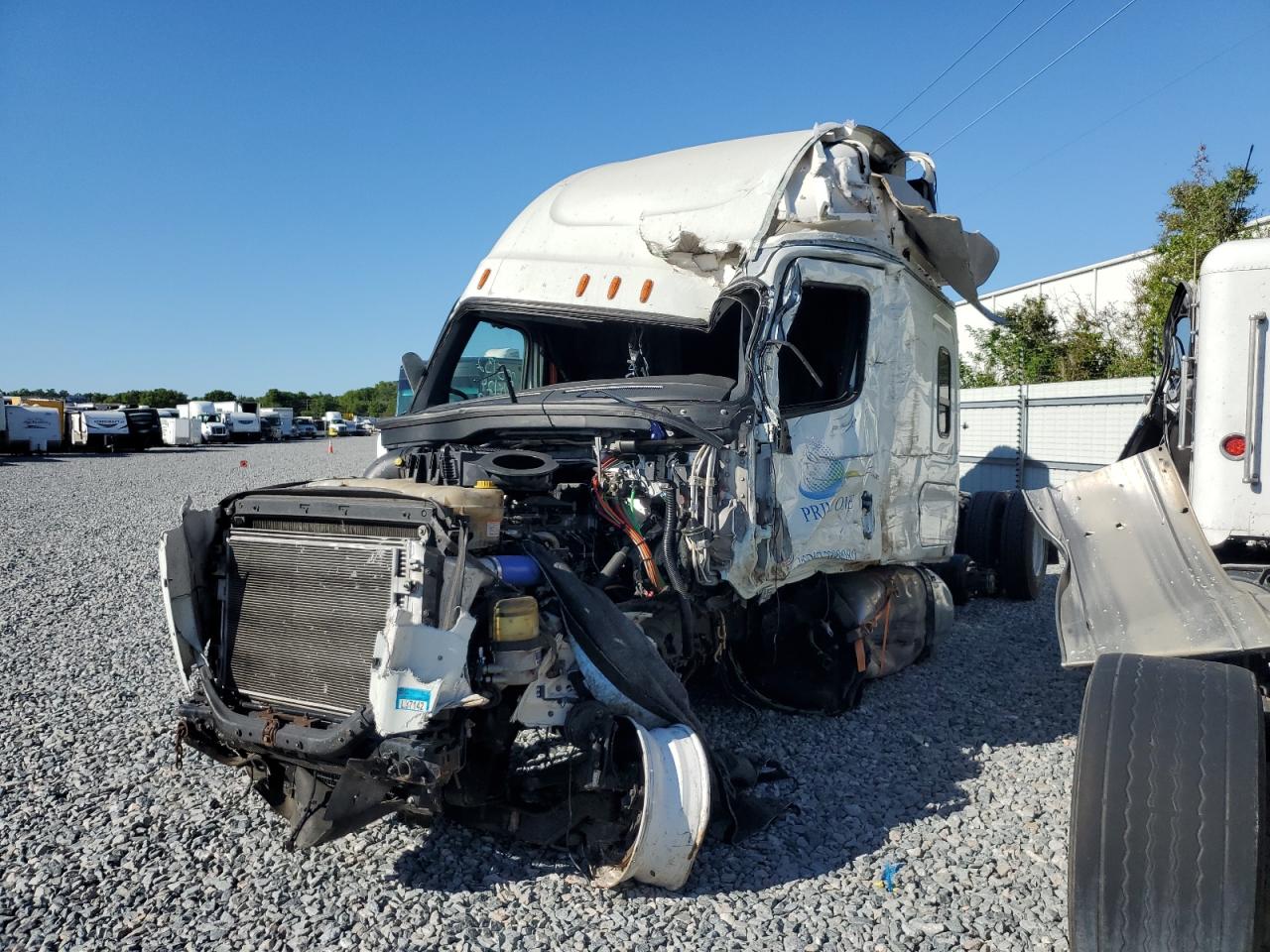 Freightliner Cascadia 126