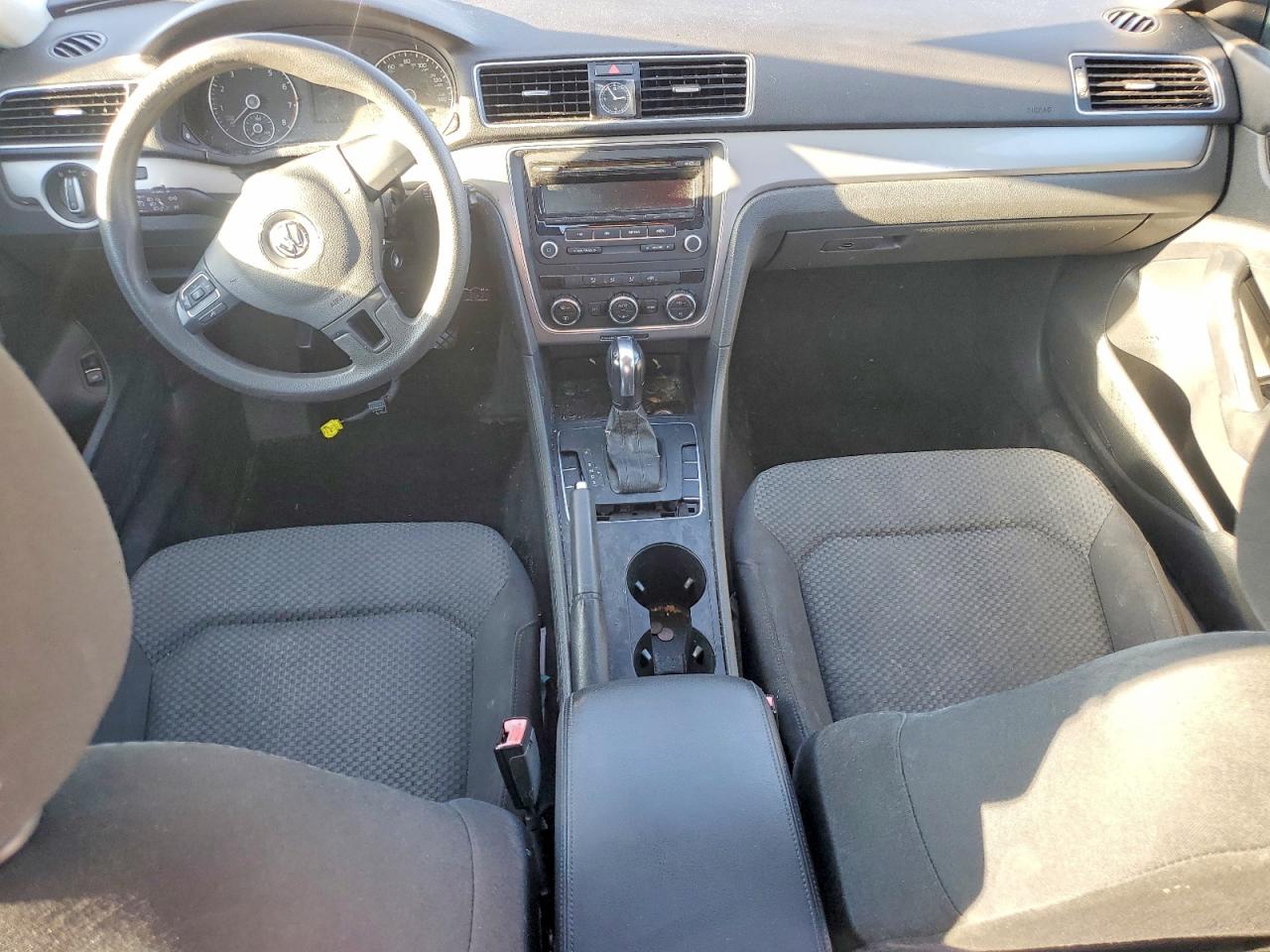 Volkswagen Passat S